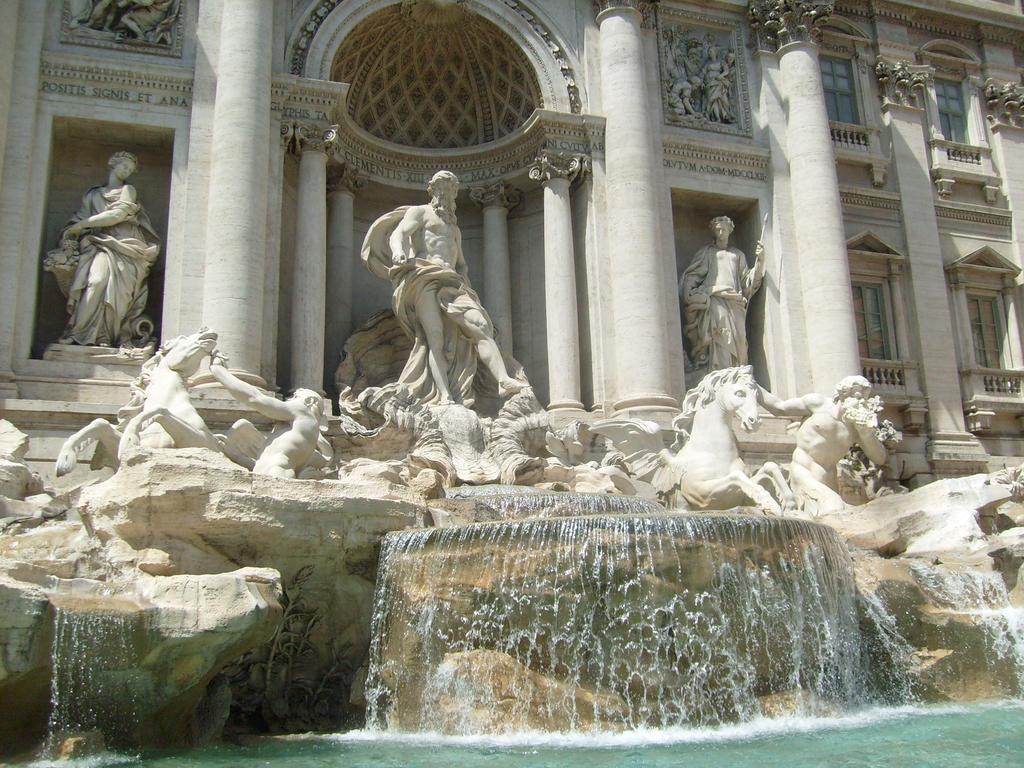 Viale Del Colosseo Roma Exterior foto